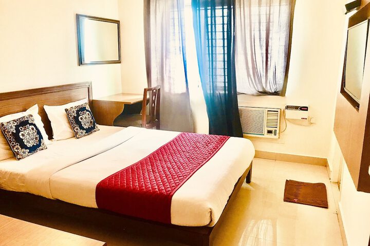 Room 15 of 22