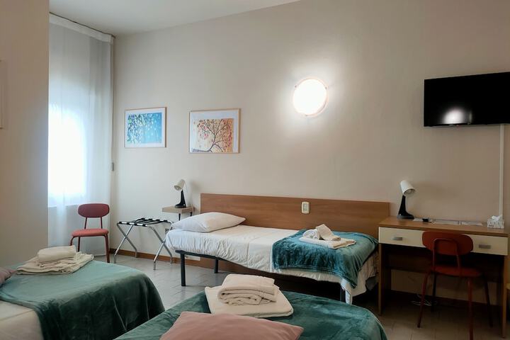 Room 42 of 71