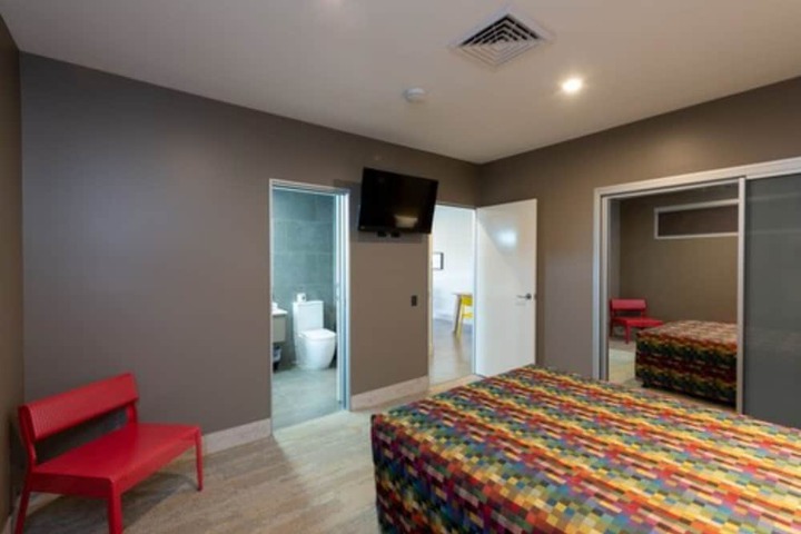 Room 7 of 47