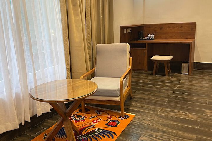 Room 5 of 25