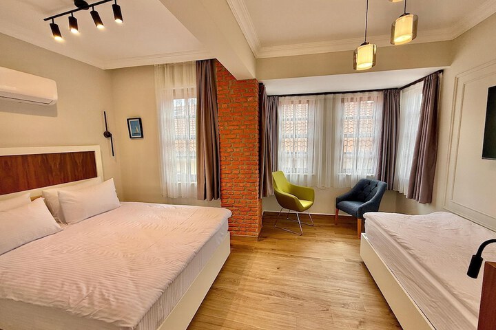 Room 85 of 126