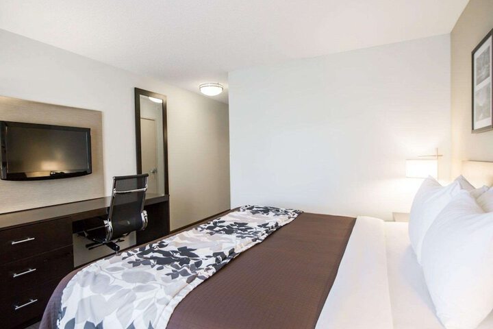 Room 5 of 29