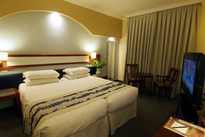 Room 32 of 57