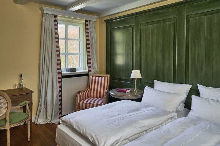 Room 21 of 64