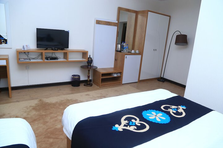 Room 28 of 51