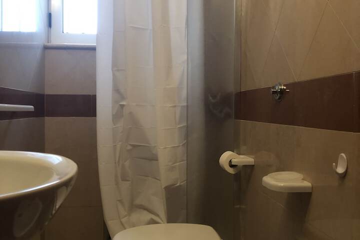 Room 13 of 53