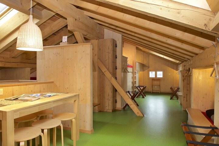 Room 30 of 61