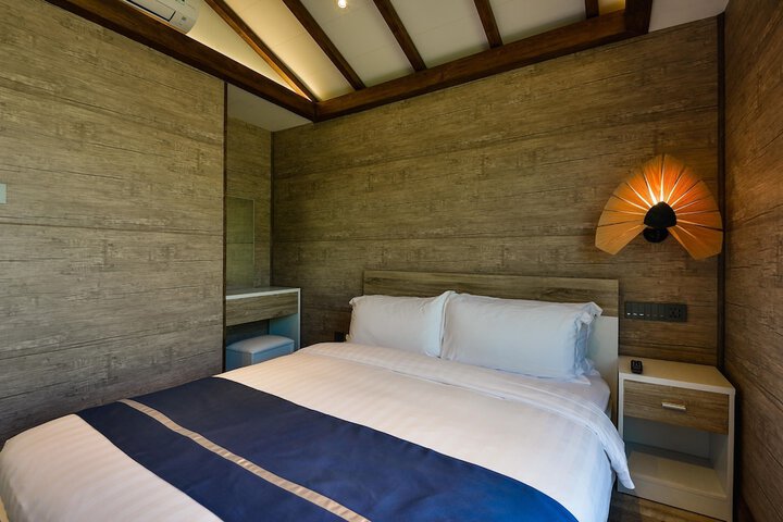 Room 20 of 195