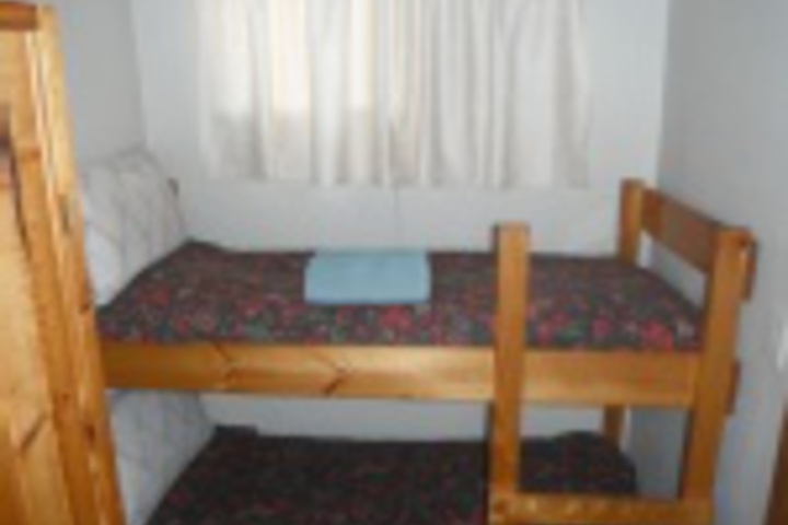 Room 53 of 144