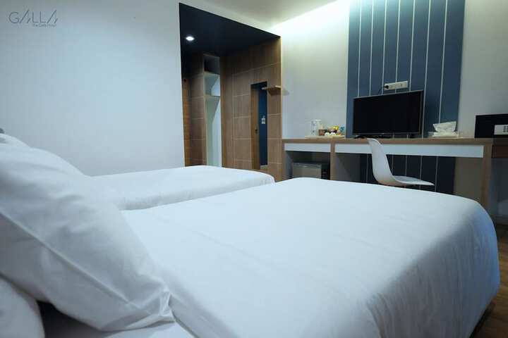 Room 7 of 40