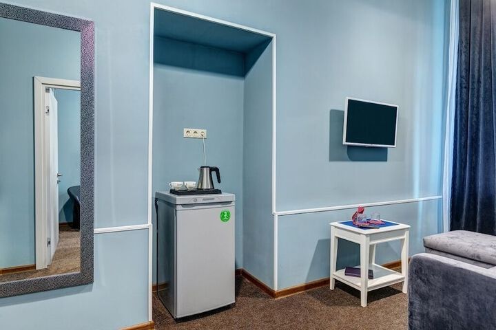 Room 18 of 48