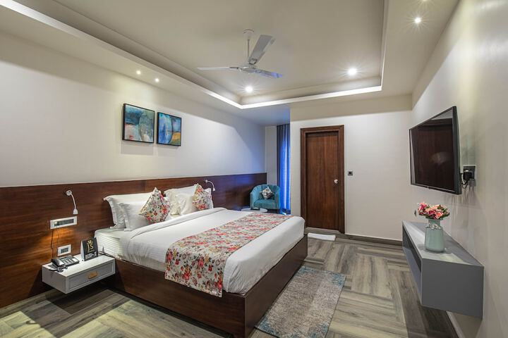 Room 14 of 42