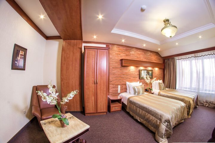 Room 47 of 112