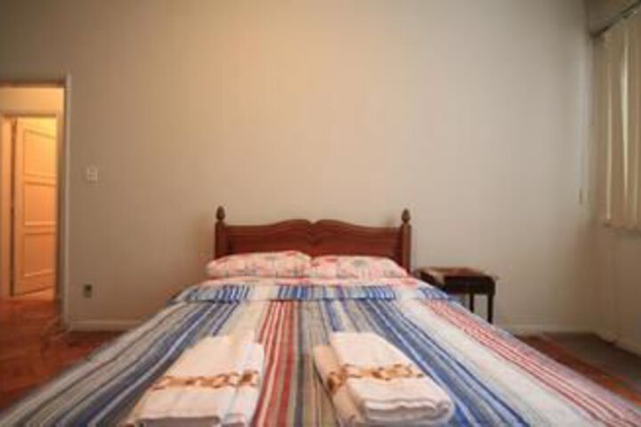 Room 12 of 24
