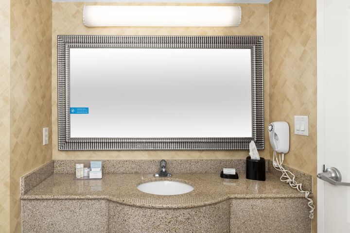 Bathroom sink