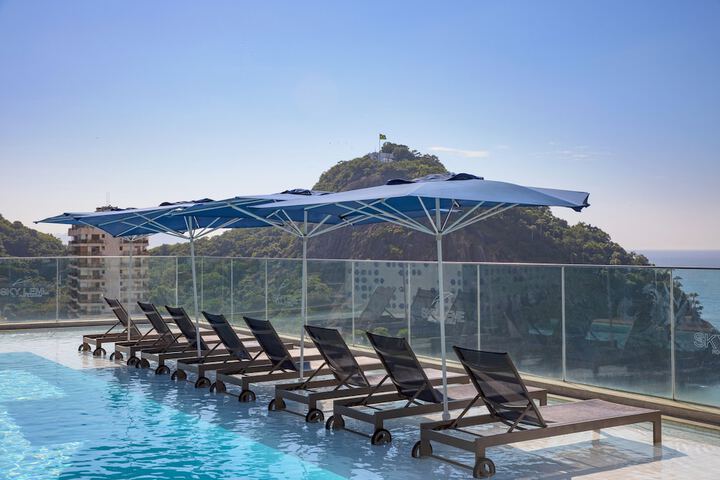 Hotel with Pool