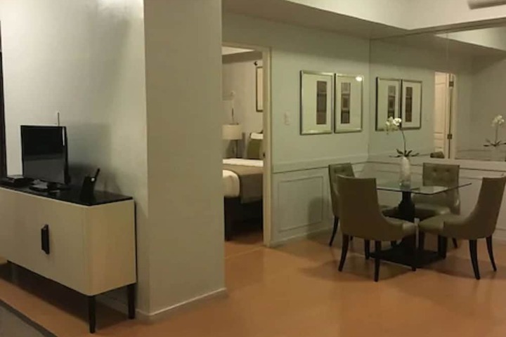 Room 27 of 54