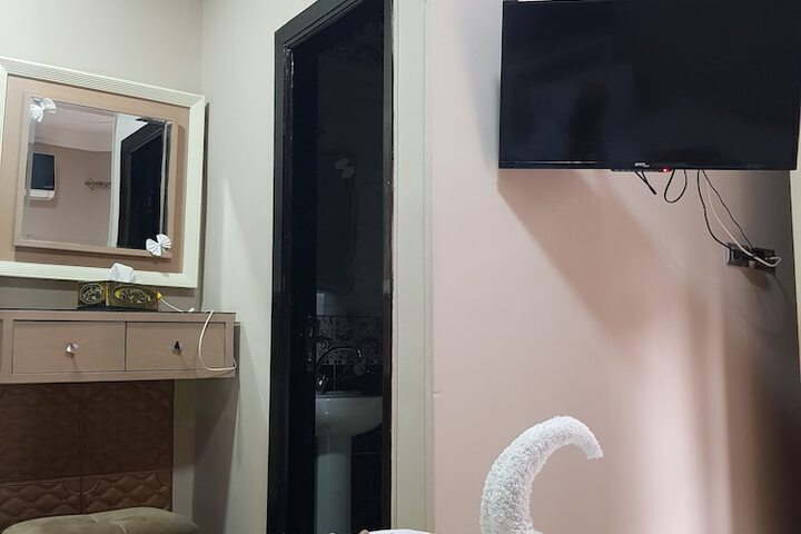 Room 18 of 92