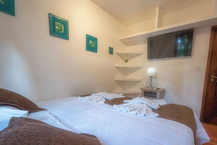 Room 4 of 36