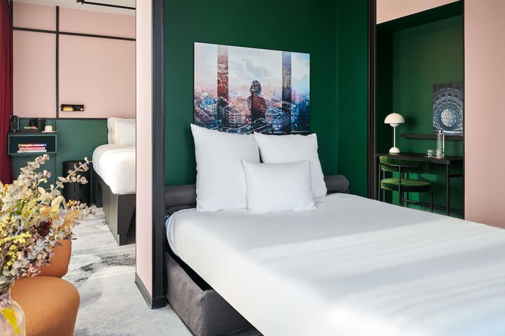 Room 20 of 108