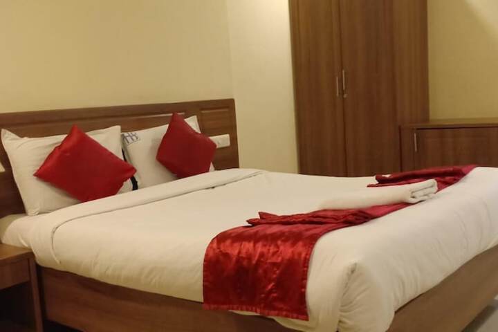 Room 12 of 43