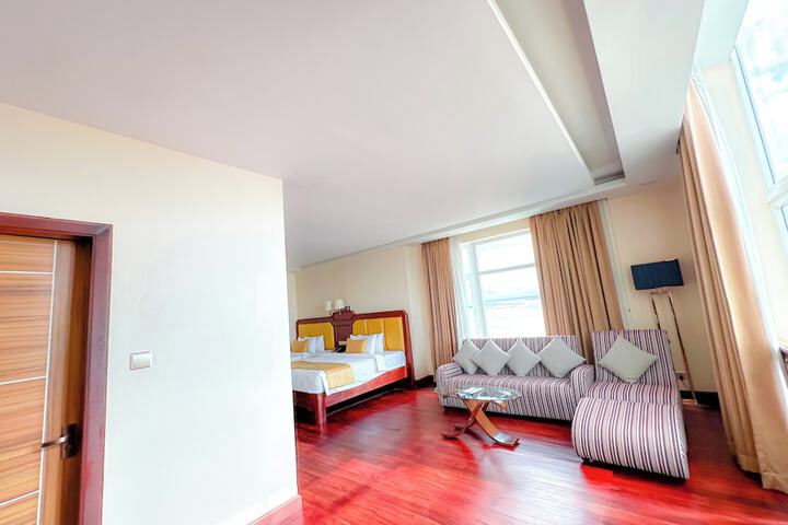Room 19 of 142