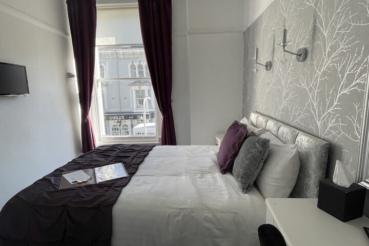 Room 21 of 60