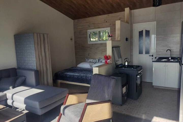 Room 2 of 10