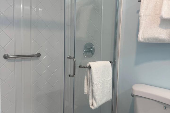 Room 147 of 232
