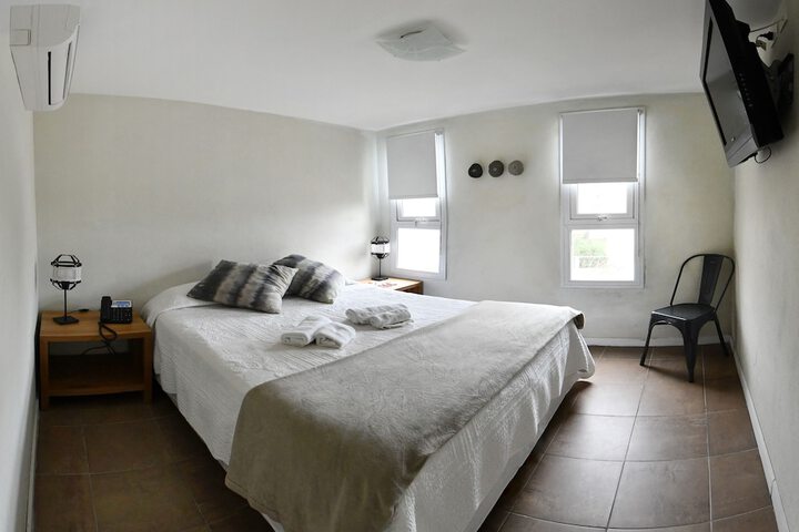 Room 80 of 118