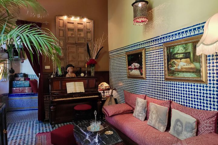 Hotel Lobby