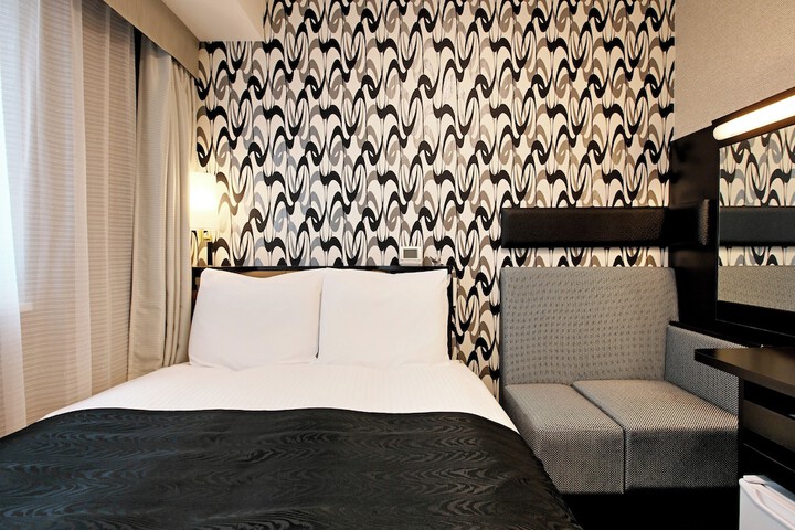 Room 16 of 49