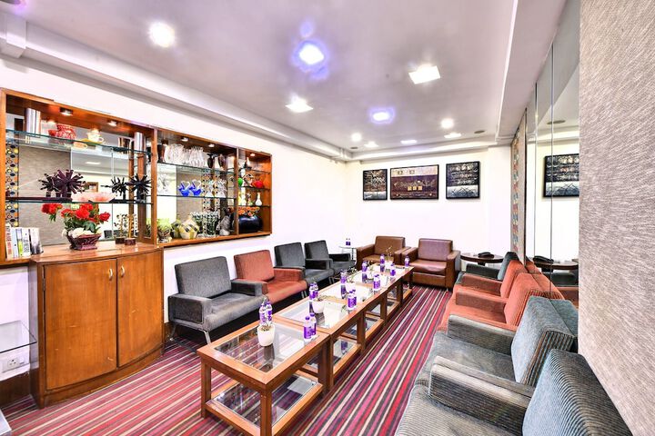 Guest Lobby