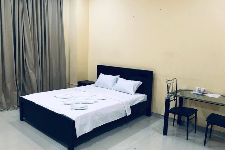 Room 4 of 26