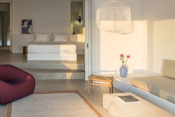Room 17 of 240