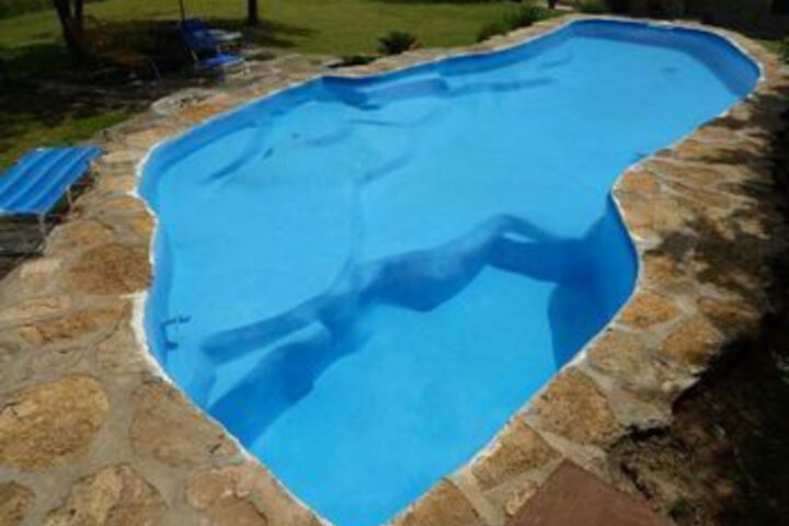 Pool 19 of 27