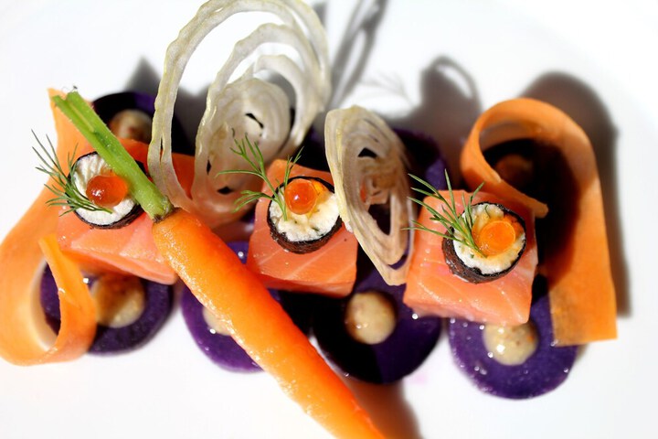 Dining 36 of 52