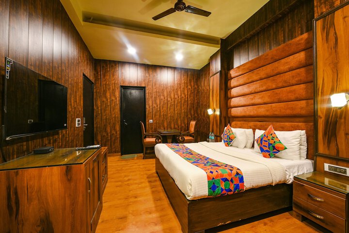 Room 33 of 44