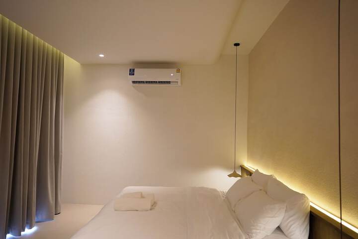 Room 25 of 66