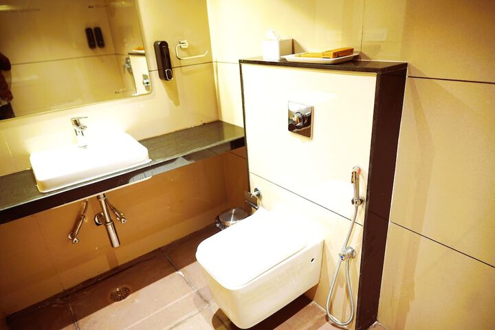 Room 9 of 22