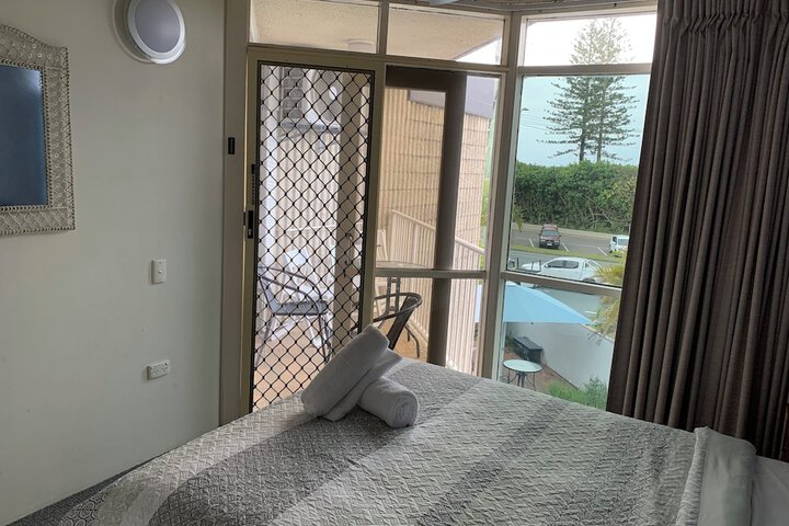 Room 8 of 75