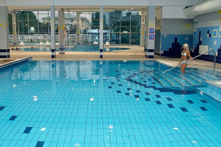 Pool 14 of 17