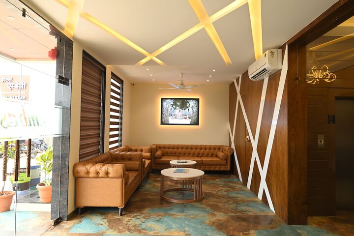 Hotel Interior 7 of 28