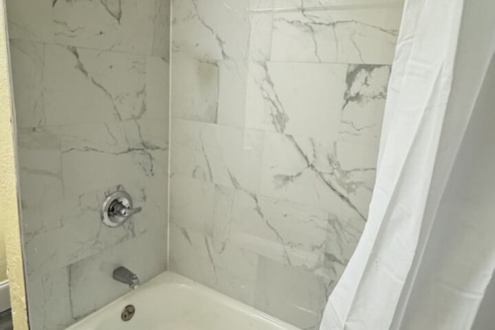Deluxe Double Room 2 Bedrooms (4 of 4)