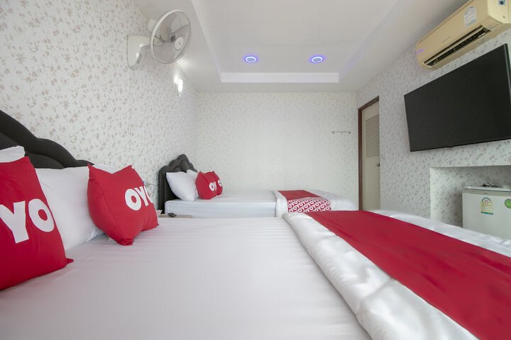 Room 16 of 48
