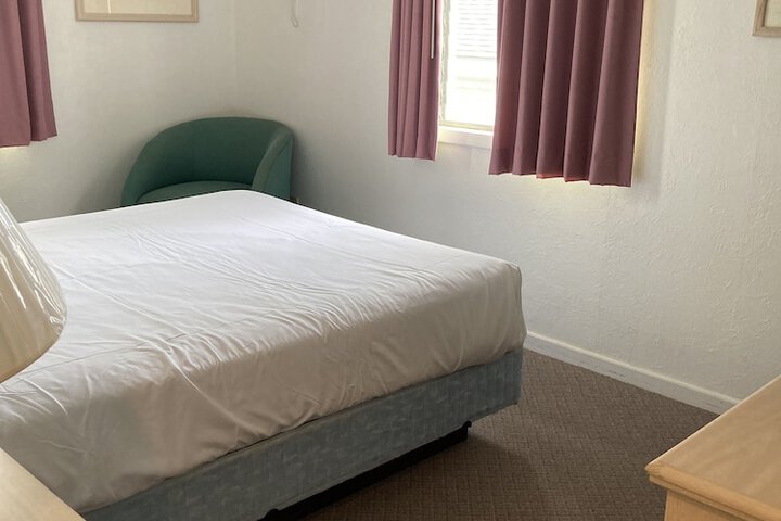 Room 7 of 23