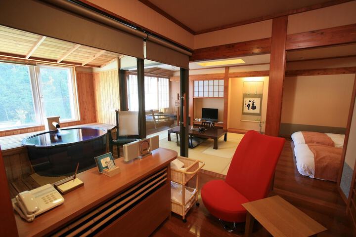 Room 21 of 44
