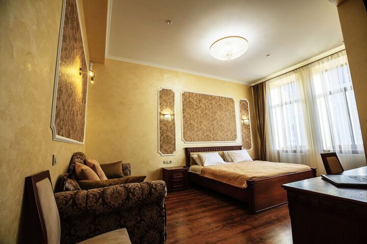 Room 8 of 53