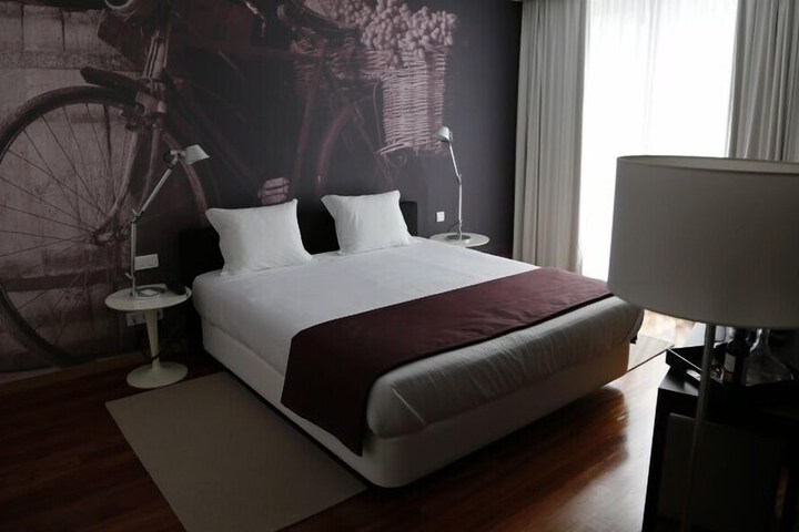 Room 11 of 67