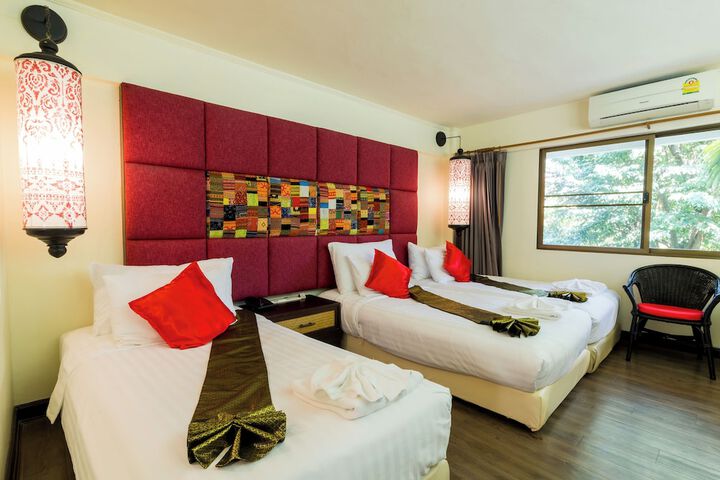 Room 50 of 143